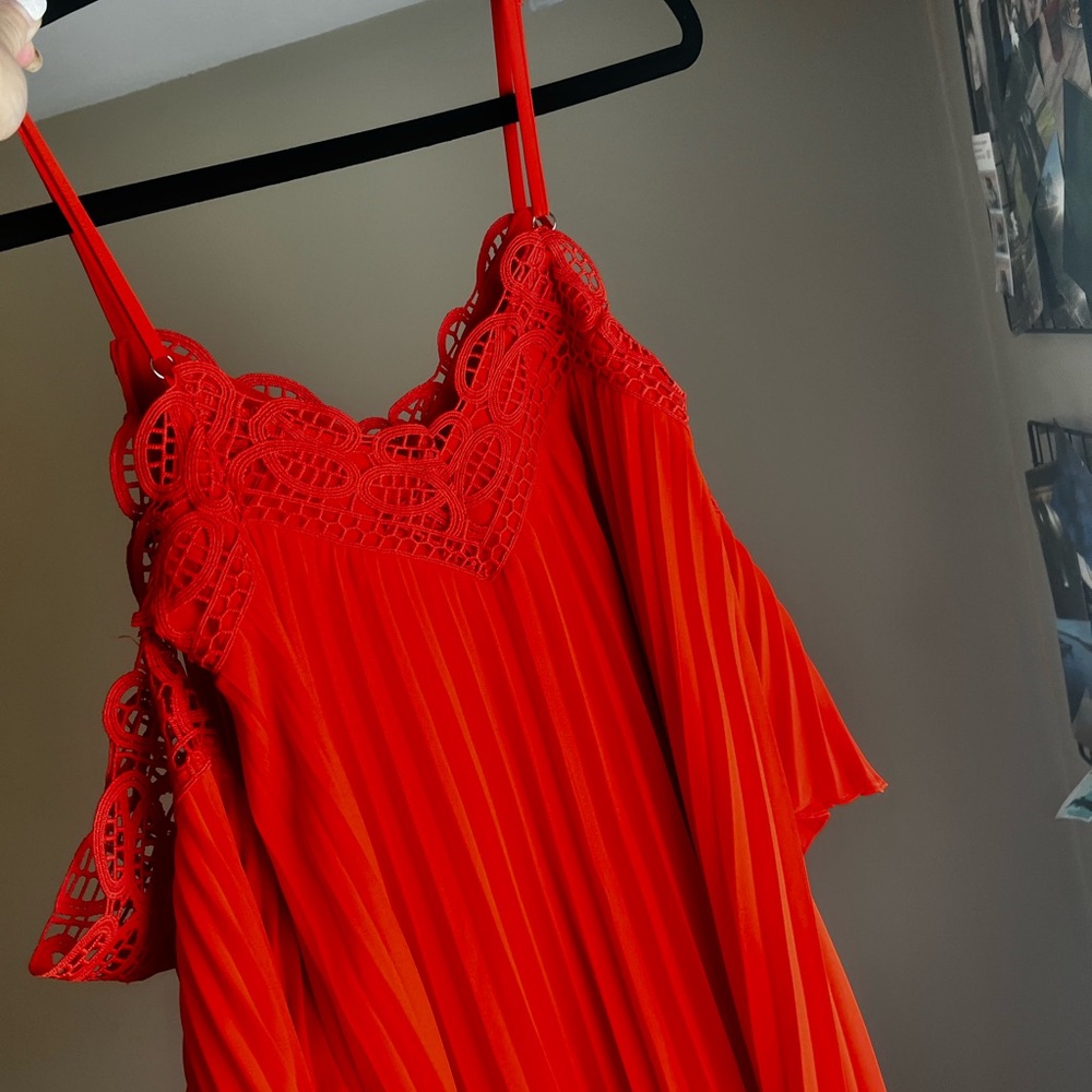 Gianni Bini Pleated dress